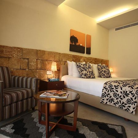 Monoberge Hotel Byblos Ruang foto