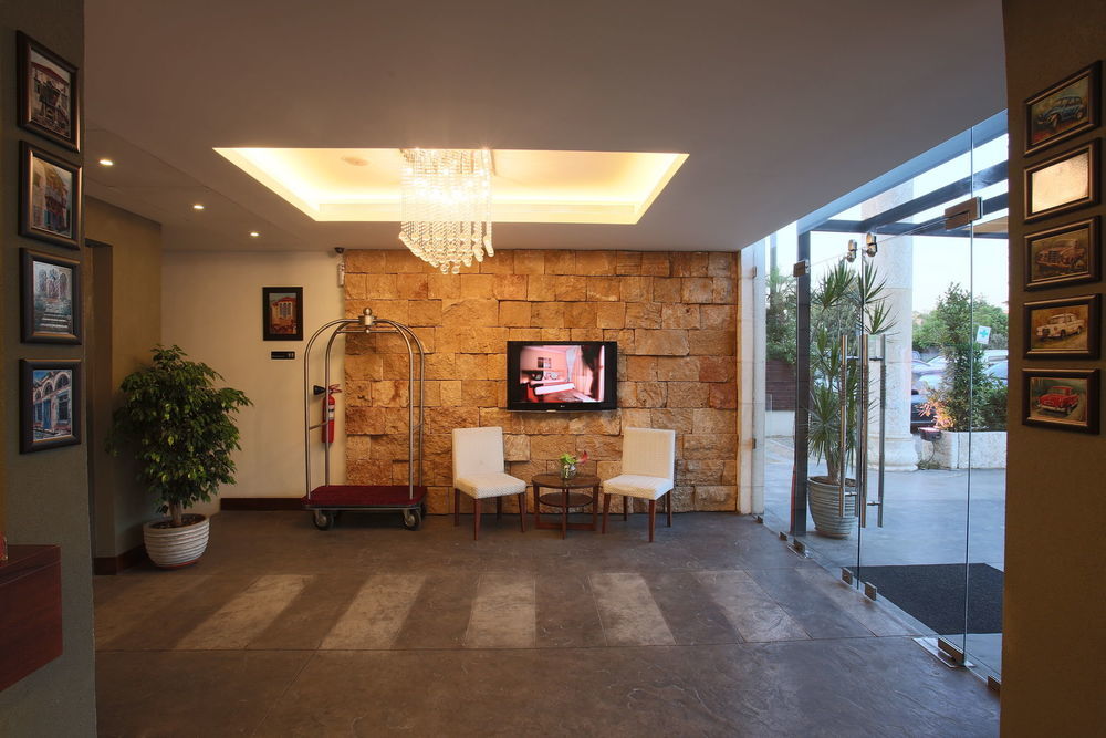 Monoberge Hotel Byblos Bagian luar foto