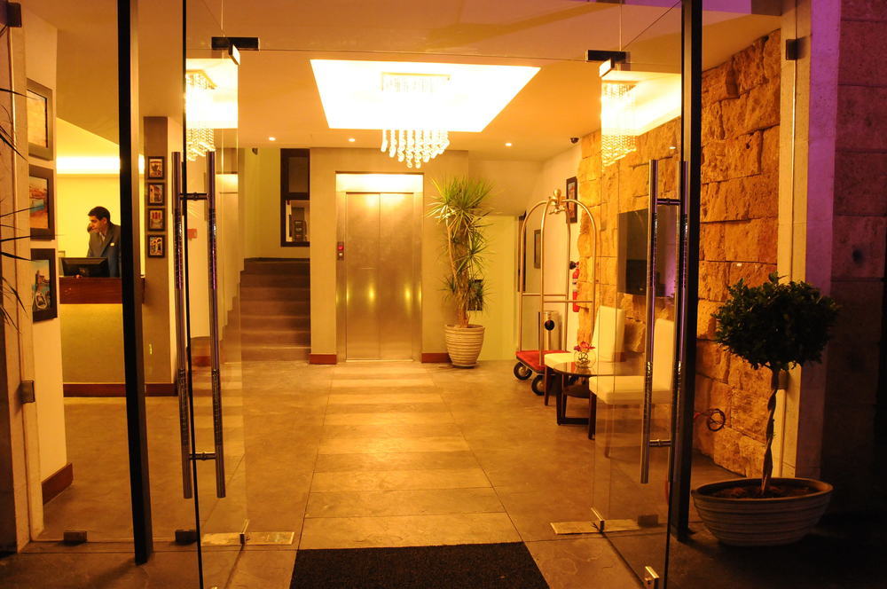 Monoberge Hotel Byblos Bagian luar foto