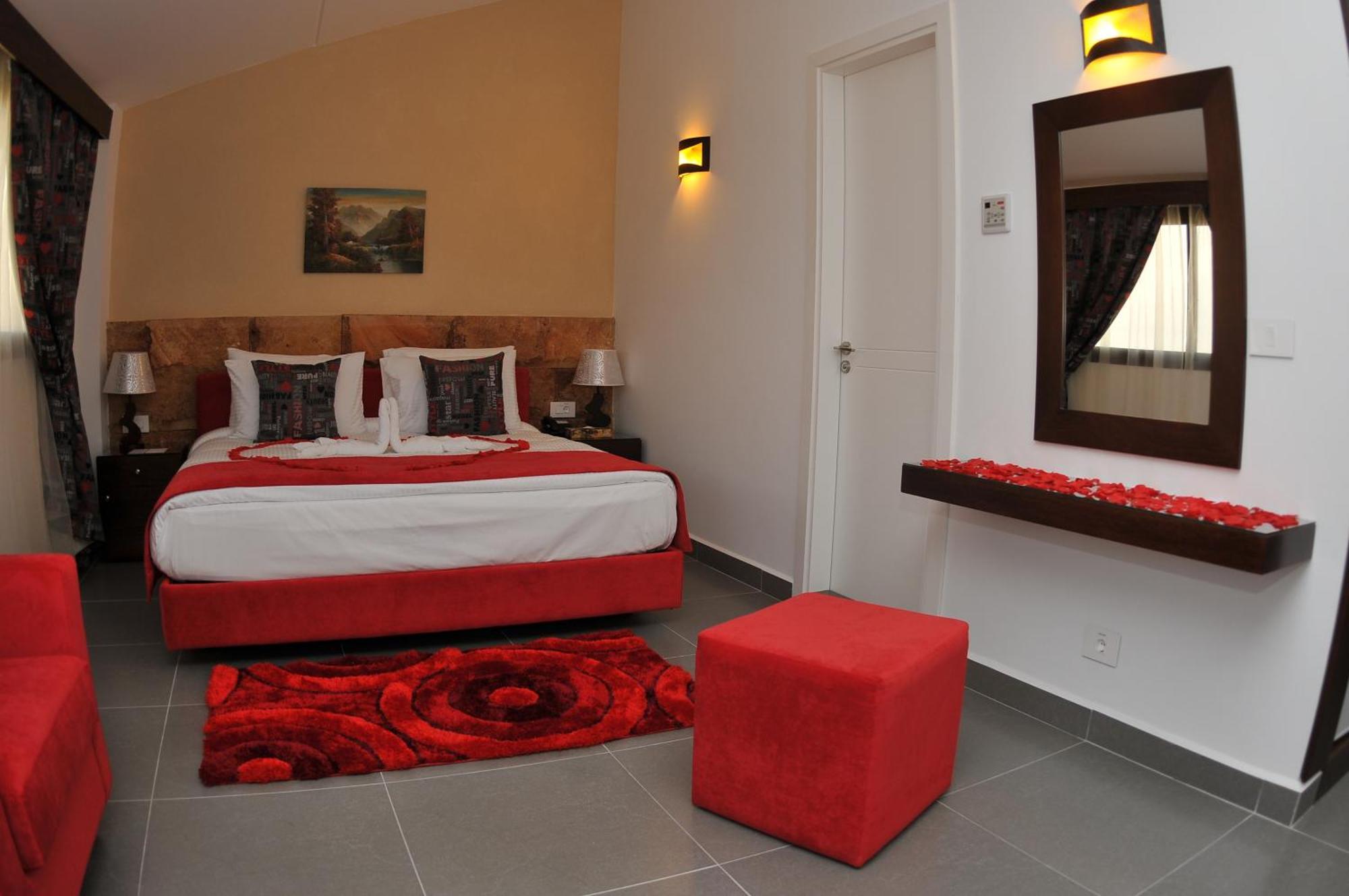 Monoberge Hotel Byblos Ruang foto