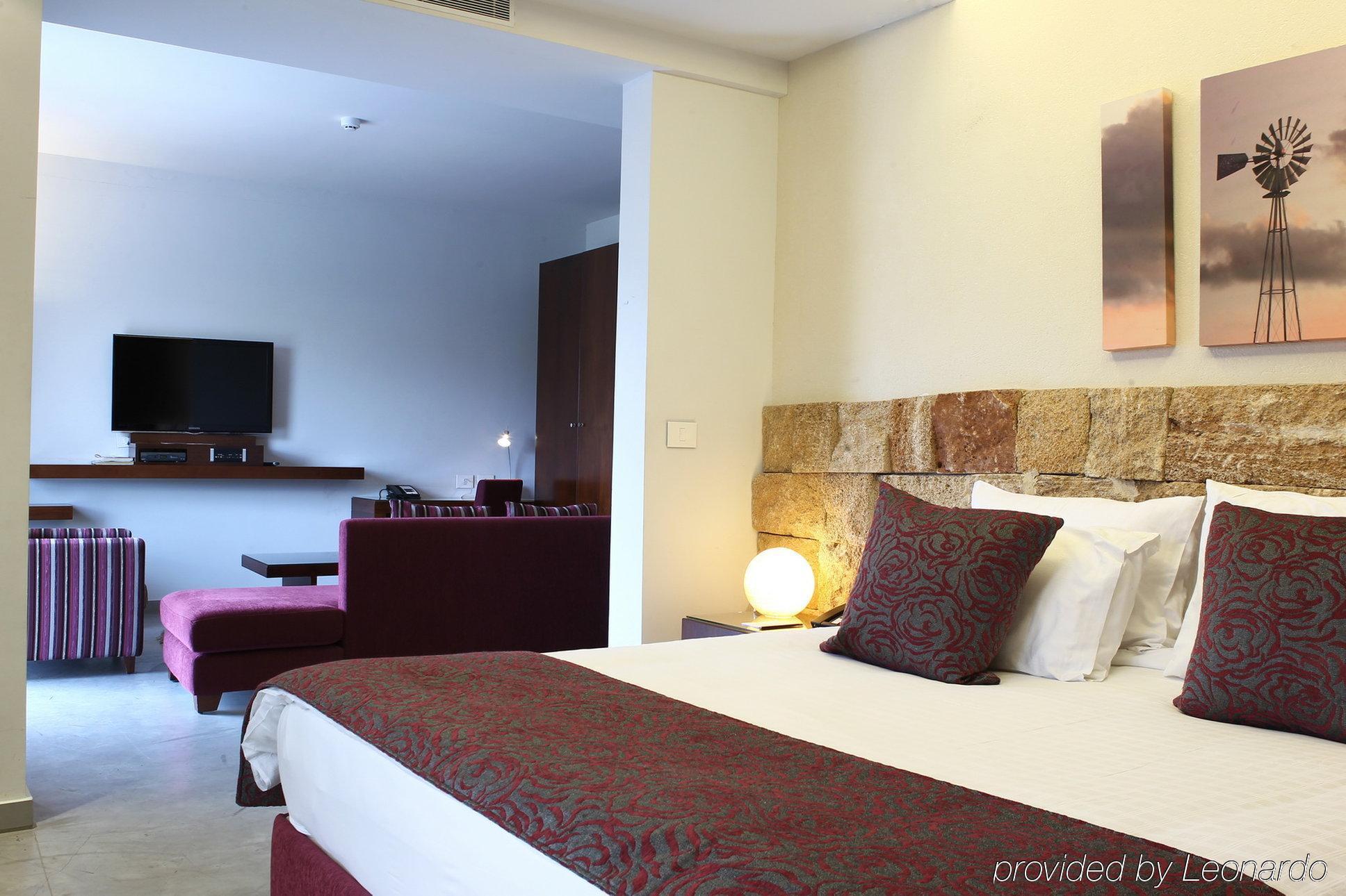 Monoberge Hotel Byblos Bagian luar foto