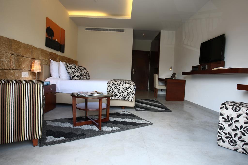 Monoberge Hotel Byblos Bagian luar foto