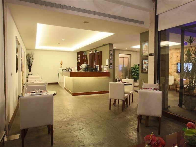 Monoberge Hotel Byblos Bagian luar foto